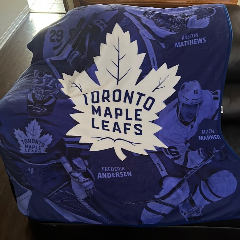 NHL Fleece Throw Blanket Maple Leaf Hockey Fleece